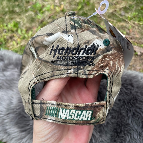 NWT NASCAR Hendricks Motorsport #88 Camo Hat Winners Circle - Picture 3 of 9